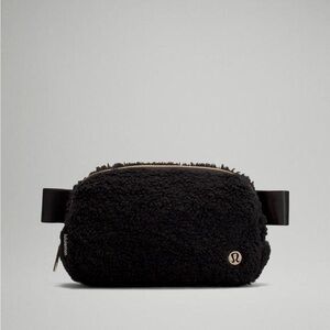 Lululemon 1L Fleece Everywhere Belt Bag Black with Gold Hardware
